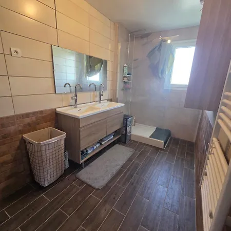 شقة Maison Mitoyenne T4